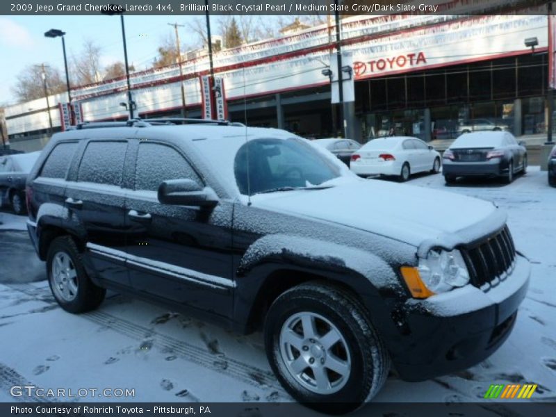 Brilliant Black Crystal Pearl / Medium Slate Gray/Dark Slate Gray 2009 Jeep Grand Cherokee Laredo 4x4