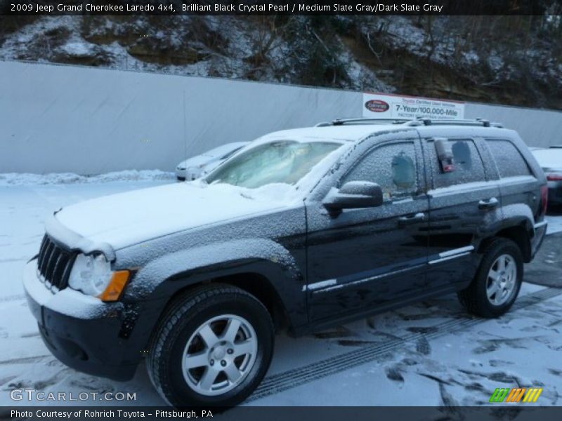 Brilliant Black Crystal Pearl / Medium Slate Gray/Dark Slate Gray 2009 Jeep Grand Cherokee Laredo 4x4