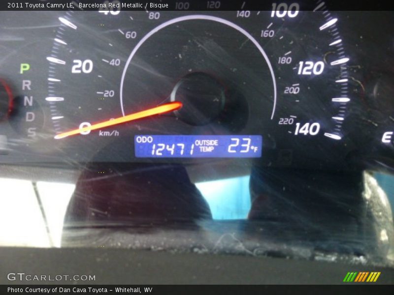Barcelona Red Metallic / Bisque 2011 Toyota Camry LE