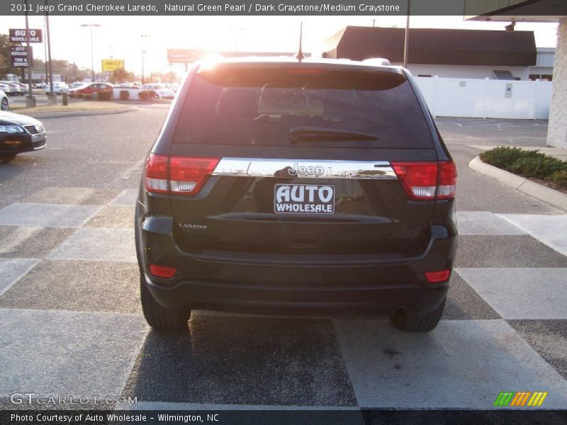 Natural Green Pearl / Dark Graystone/Medium Graystone 2011 Jeep Grand Cherokee Laredo