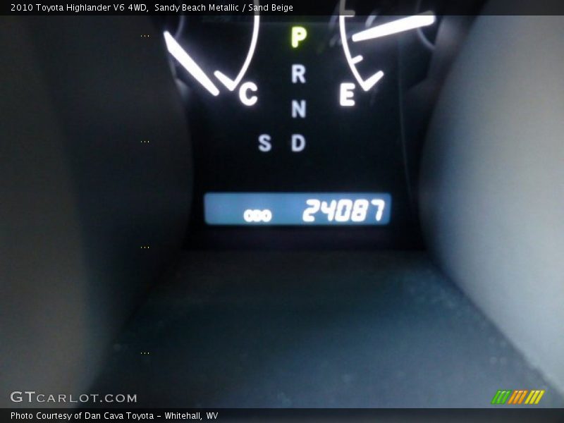 Sandy Beach Metallic / Sand Beige 2010 Toyota Highlander V6 4WD