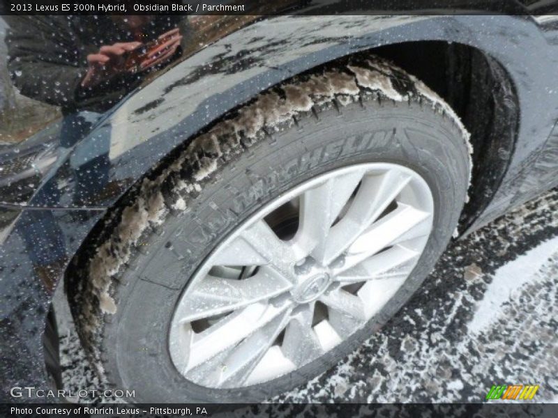 Obsidian Black / Parchment 2013 Lexus ES 300h Hybrid