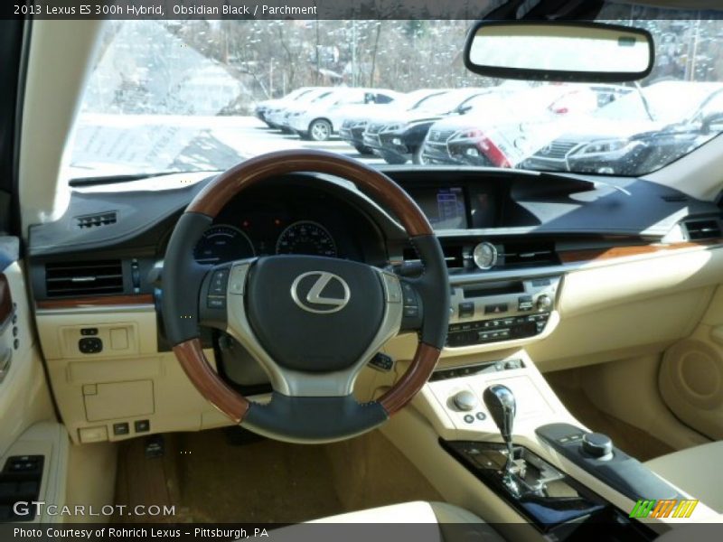 Obsidian Black / Parchment 2013 Lexus ES 300h Hybrid