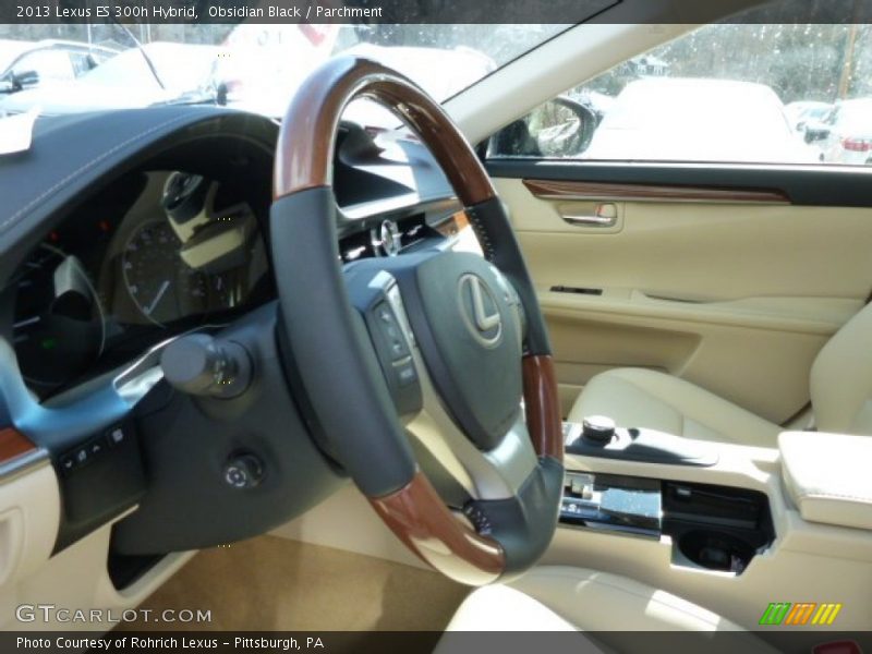 Obsidian Black / Parchment 2013 Lexus ES 300h Hybrid