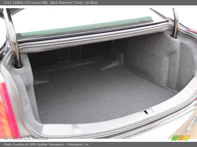  2013 XTS Luxury FWD Trunk