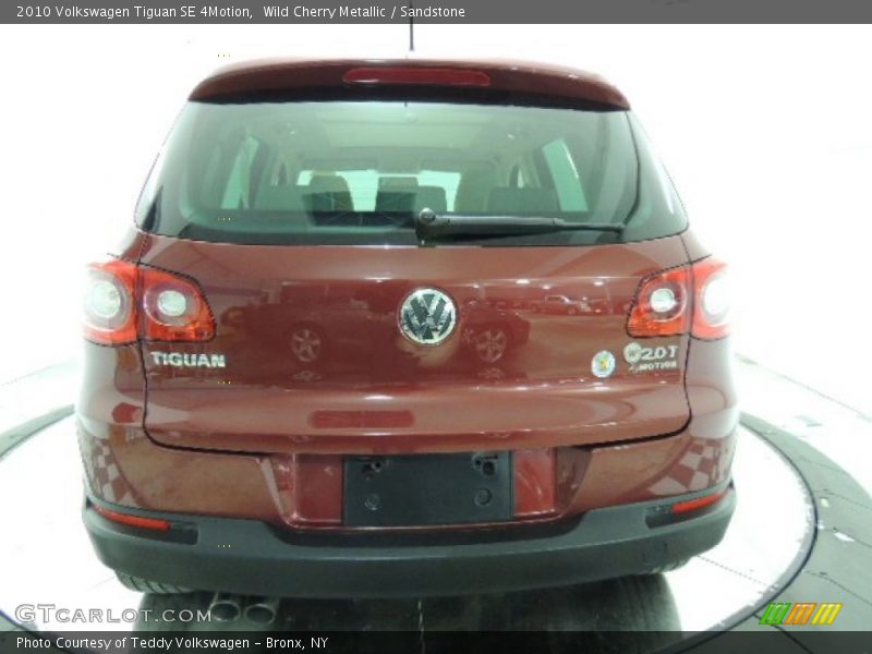 Wild Cherry Metallic / Sandstone 2010 Volkswagen Tiguan SE 4Motion