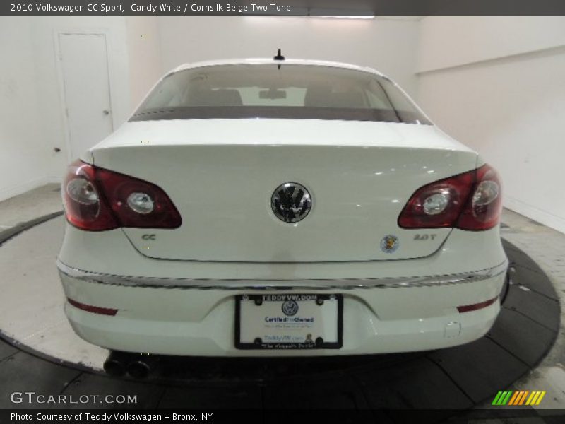 Candy White / Cornsilk Beige Two Tone 2010 Volkswagen CC Sport
