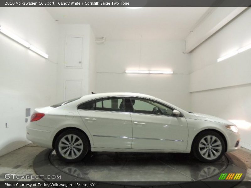 Candy White / Cornsilk Beige Two Tone 2010 Volkswagen CC Sport