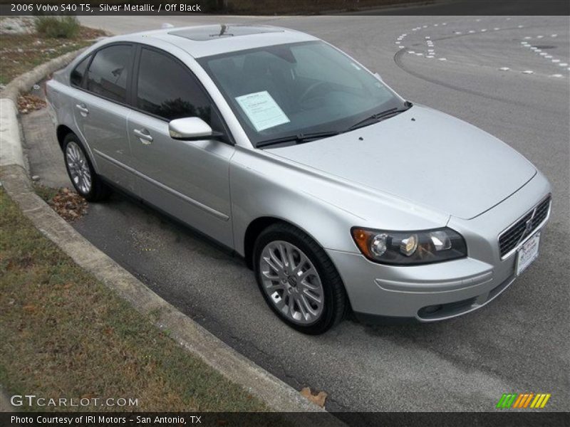 Silver Metallic / Off Black 2006 Volvo S40 T5