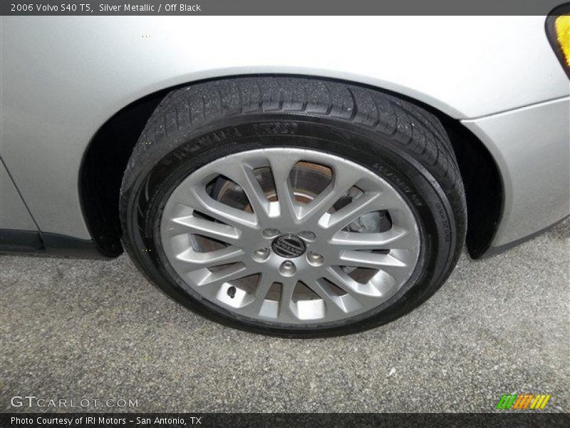 Silver Metallic / Off Black 2006 Volvo S40 T5