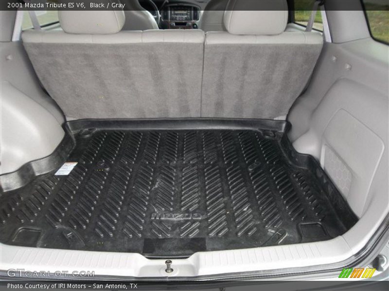  2001 Tribute ES V6 Trunk