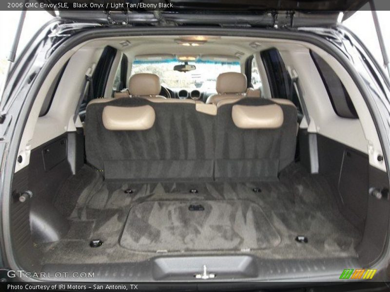  2006 Envoy SLE Trunk