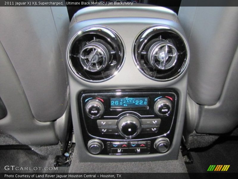 Controls of 2011 XJ XJL Supercharged