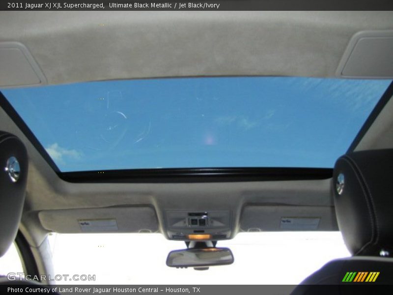 Sunroof of 2011 XJ XJL Supercharged