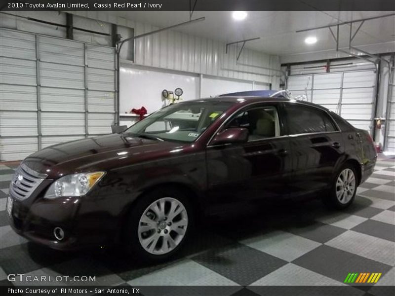 Cassis Red Pearl / Ivory 2010 Toyota Avalon Limited