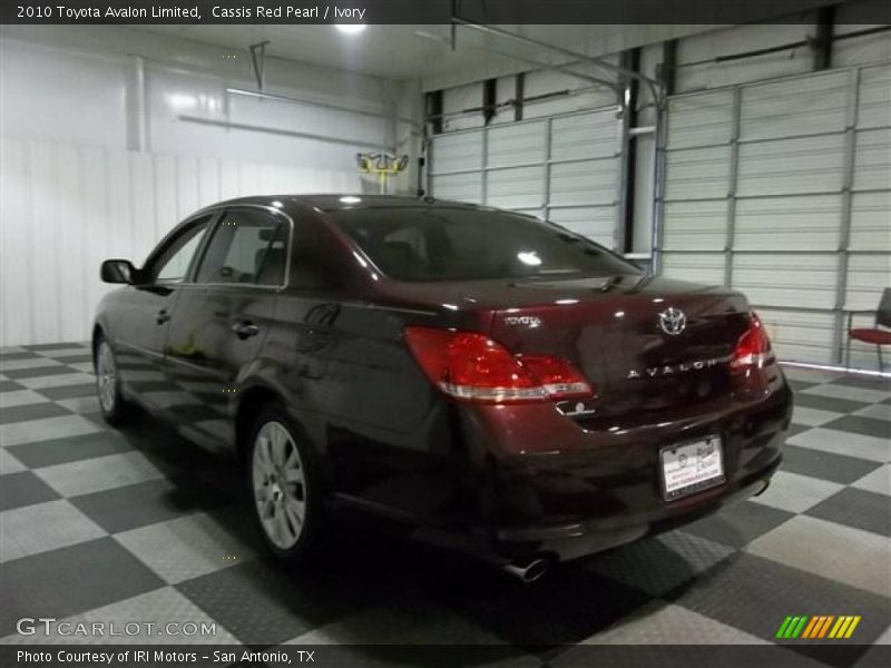 Cassis Red Pearl / Ivory 2010 Toyota Avalon Limited