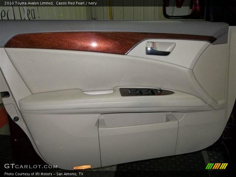 Cassis Red Pearl / Ivory 2010 Toyota Avalon Limited