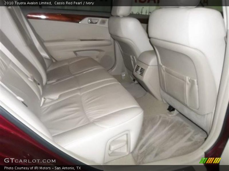 Cassis Red Pearl / Ivory 2010 Toyota Avalon Limited