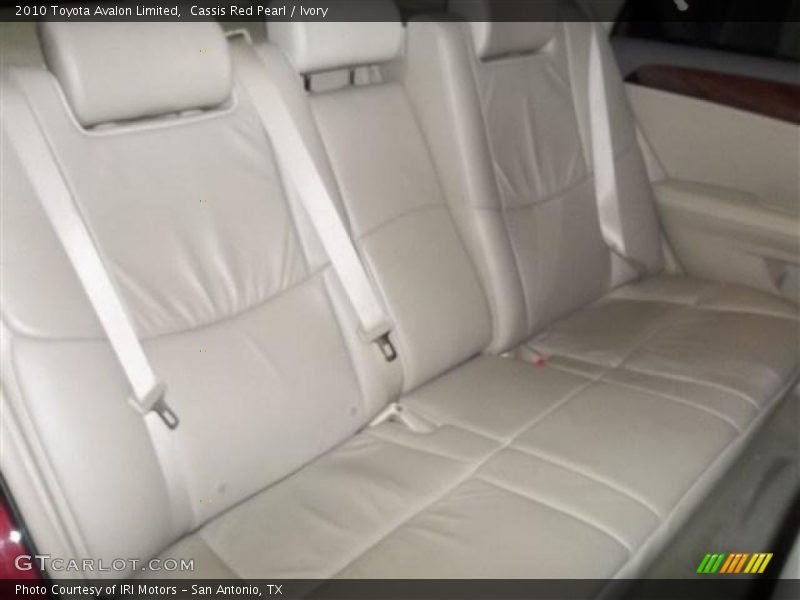 Cassis Red Pearl / Ivory 2010 Toyota Avalon Limited