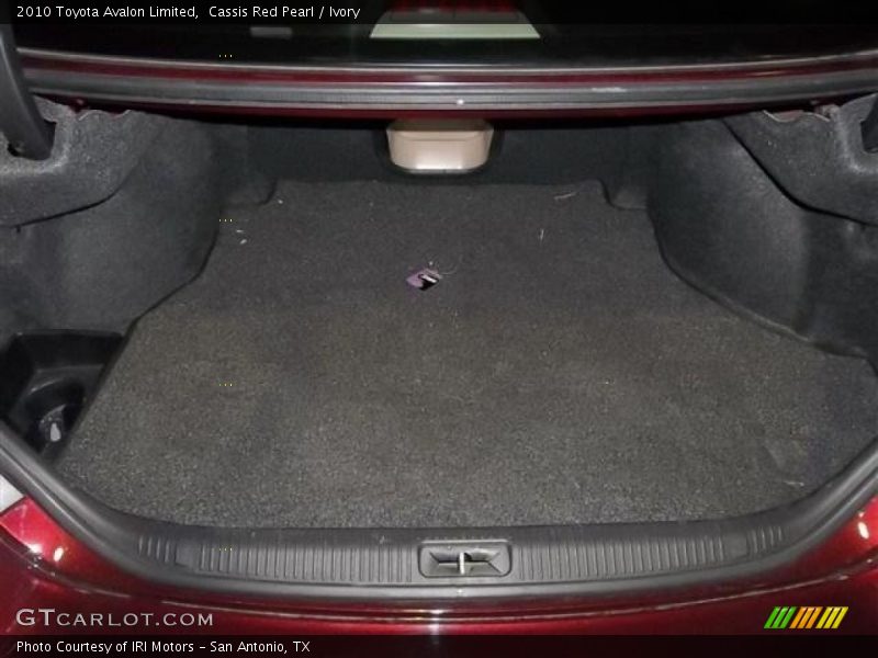 Cassis Red Pearl / Ivory 2010 Toyota Avalon Limited