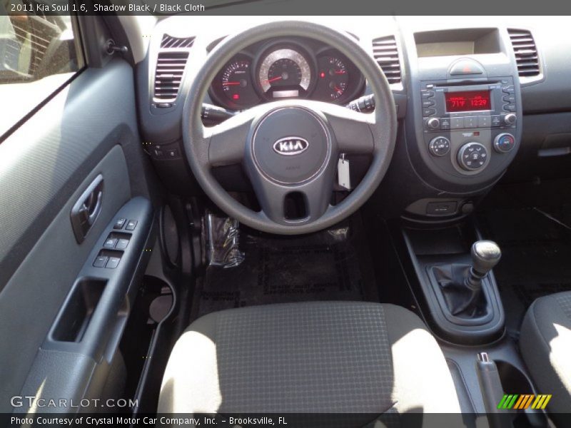 Shadow Black / Black Cloth 2011 Kia Soul 1.6