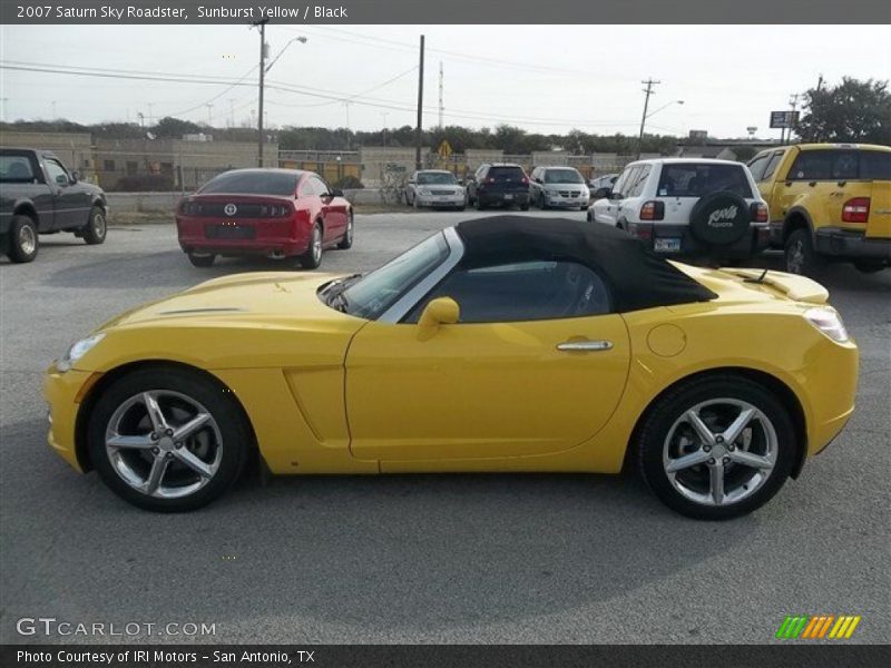 Sunburst Yellow / Black 2007 Saturn Sky Roadster