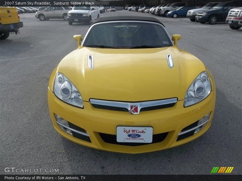 Sunburst Yellow / Black 2007 Saturn Sky Roadster