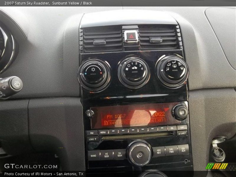 Controls of 2007 Sky Roadster