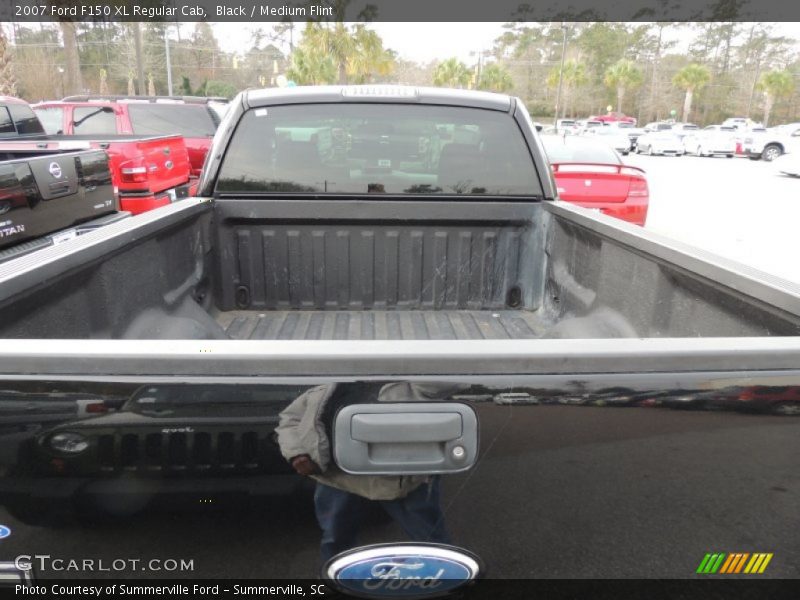 Black / Medium Flint 2007 Ford F150 XL Regular Cab