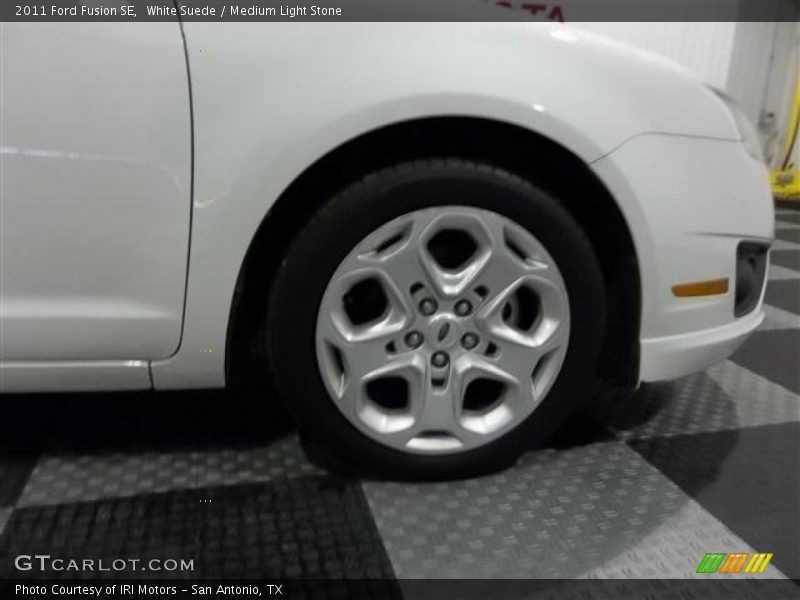 White Suede / Medium Light Stone 2011 Ford Fusion SE