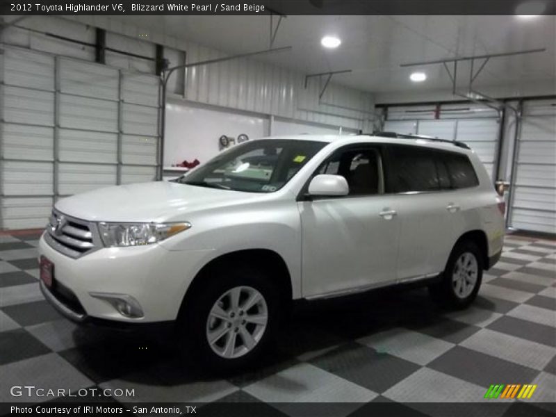 Blizzard White Pearl / Sand Beige 2012 Toyota Highlander V6