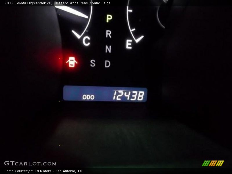 Blizzard White Pearl / Sand Beige 2012 Toyota Highlander V6