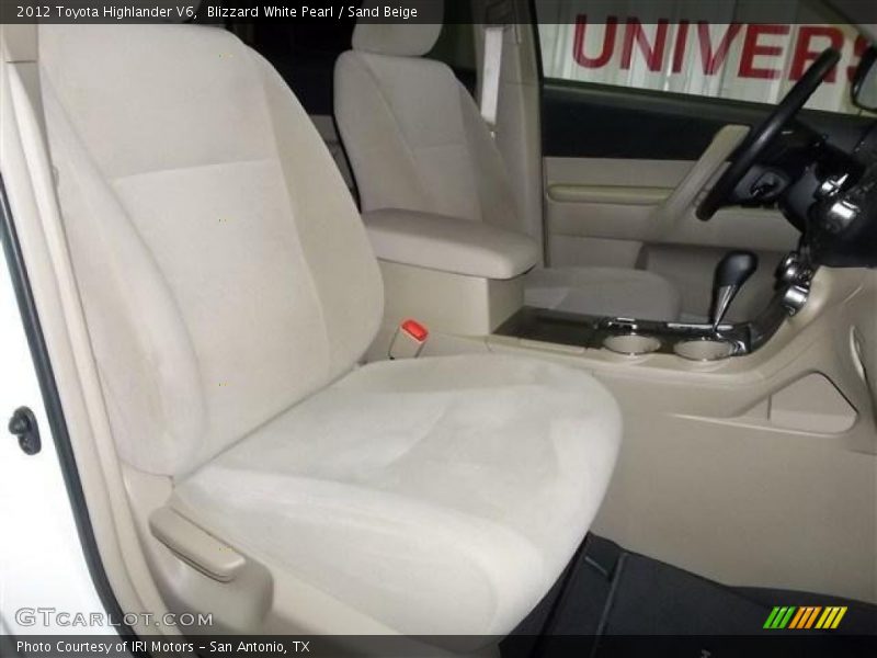 Blizzard White Pearl / Sand Beige 2012 Toyota Highlander V6