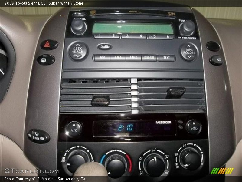 Super White / Stone 2009 Toyota Sienna CE