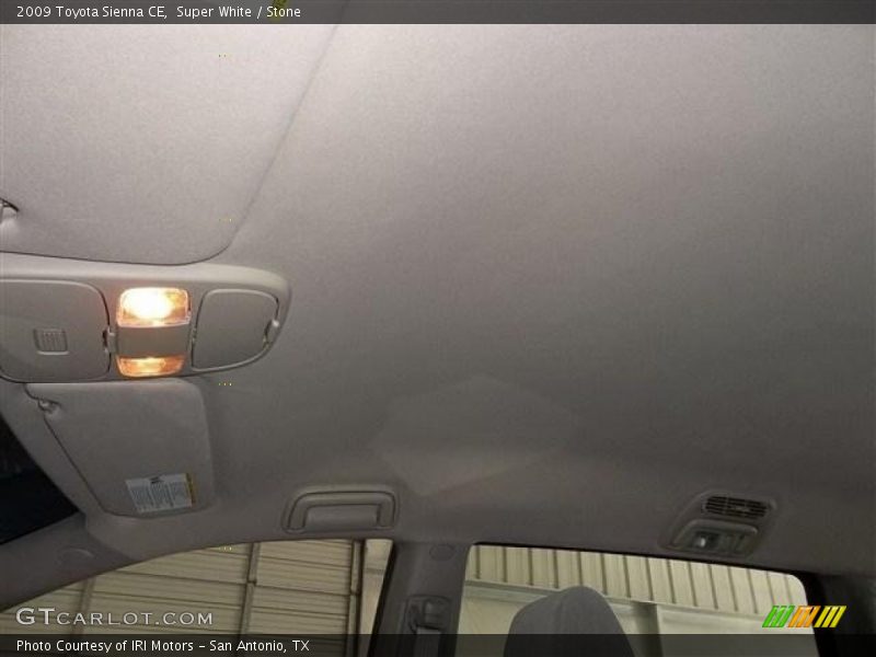 Super White / Stone 2009 Toyota Sienna CE