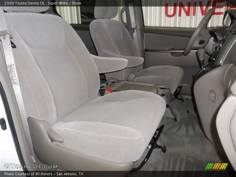 Super White / Stone 2009 Toyota Sienna CE