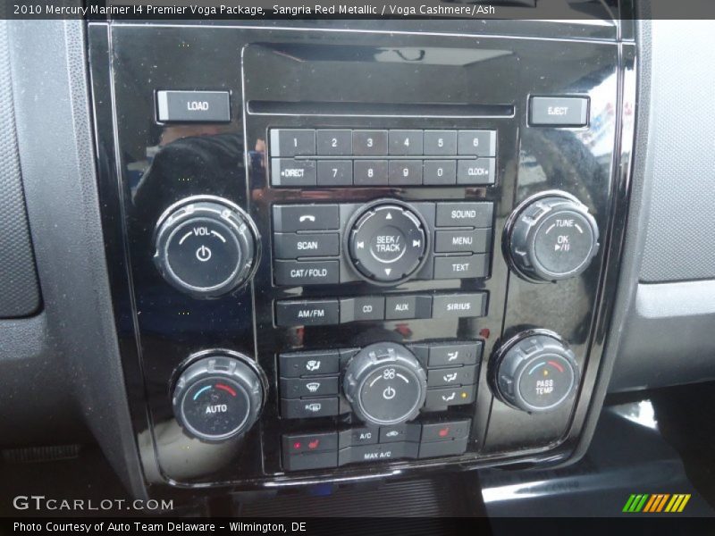 Controls of 2010 Mariner I4 Premier Voga Package