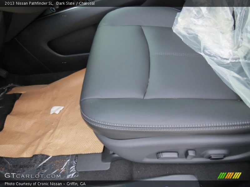 Dark Slate / Charcoal 2013 Nissan Pathfinder SL