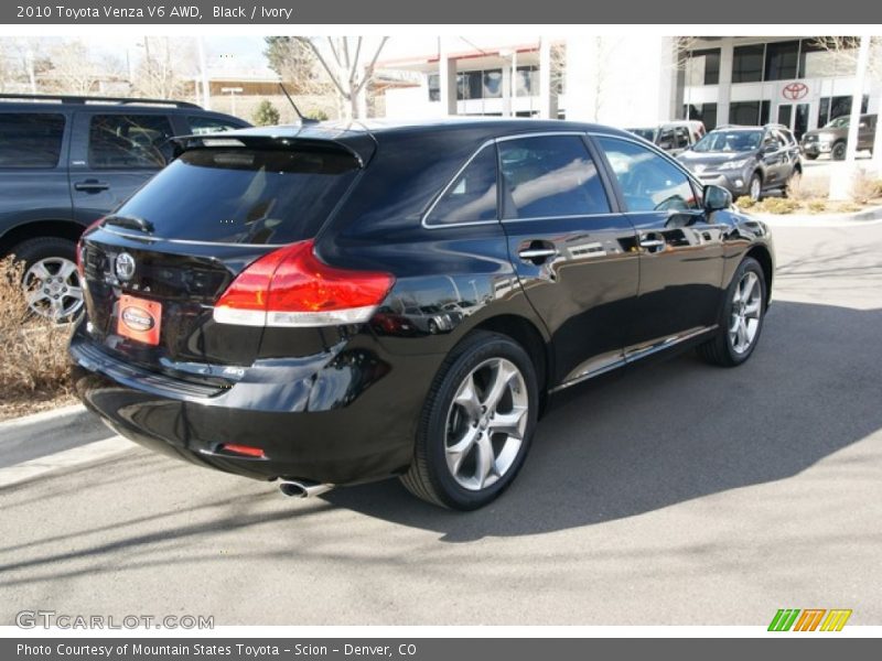 Black / Ivory 2010 Toyota Venza V6 AWD