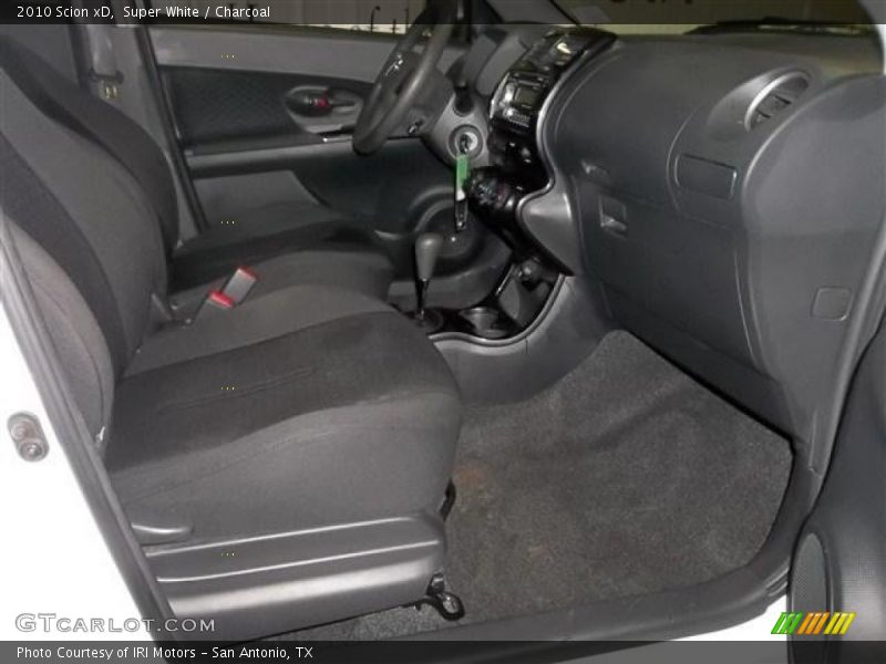 Super White / Charcoal 2010 Scion xD