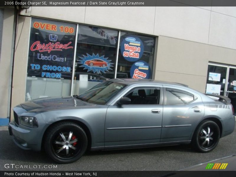 Magnesium Pearlcoat / Dark Slate Gray/Light Graystone 2006 Dodge Charger SE