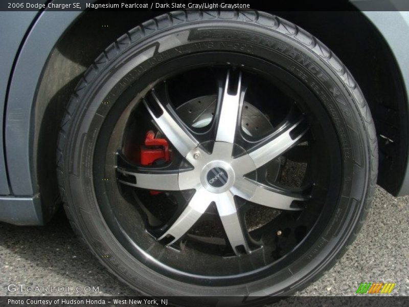 Magnesium Pearlcoat / Dark Slate Gray/Light Graystone 2006 Dodge Charger SE