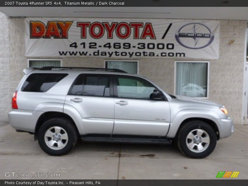 Titanium Metallic / Dark Charcoal 2007 Toyota 4Runner SR5 4x4