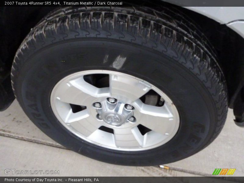 Titanium Metallic / Dark Charcoal 2007 Toyota 4Runner SR5 4x4