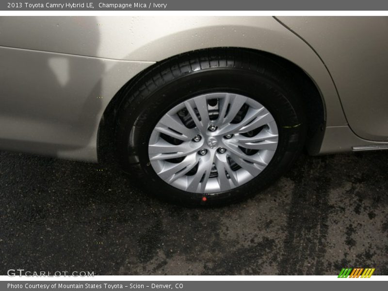 Champagne Mica / Ivory 2013 Toyota Camry Hybrid LE
