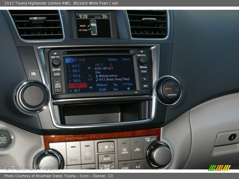 Blizzard White Pearl / Ash 2013 Toyota Highlander Limited 4WD