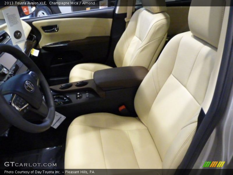 Champagne Mica / Almond 2013 Toyota Avalon XLE