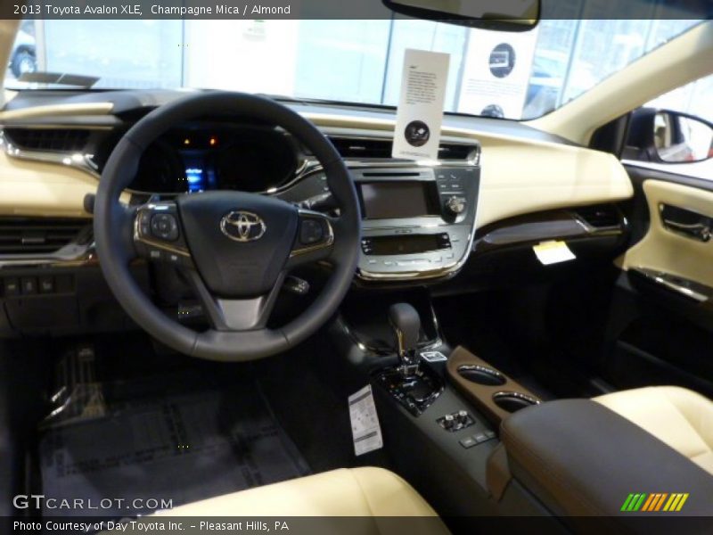Champagne Mica / Almond 2013 Toyota Avalon XLE