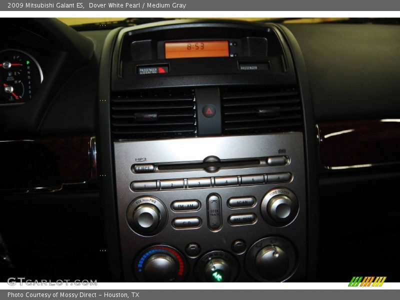 Dover White Pearl / Medium Gray 2009 Mitsubishi Galant ES