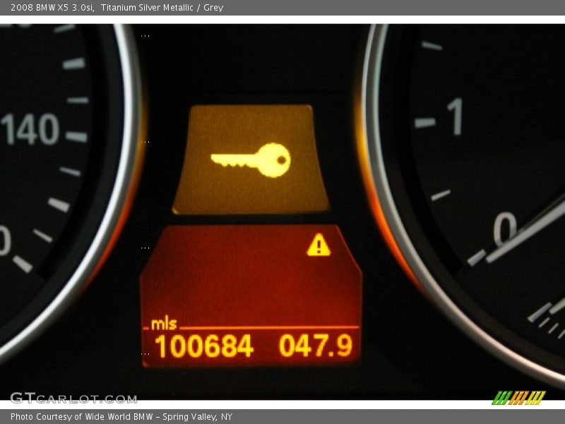 Titanium Silver Metallic / Grey 2008 BMW X5 3.0si